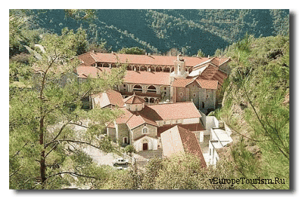 Достопримечательность Монастырь Киккос на Кипре
