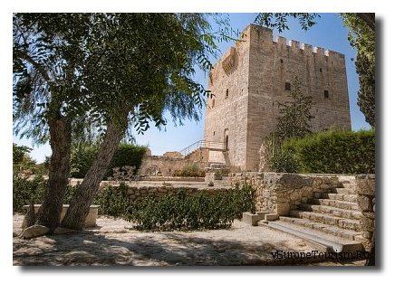 Достопримечательность острова Кипр - Замок Колосси (Лимассол)