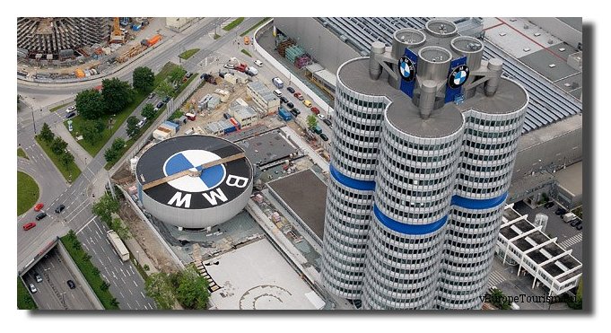 Штаб-квартира автомобильной компании BMW