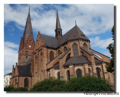 Достопримечательность Швеции - Готическая церковь Санкт-Петричюрка